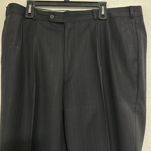 Dario Di Napoli 100% Wool and Cashmere 2 Pieces Suit, Striped Black Color. - Picture 9 of 16